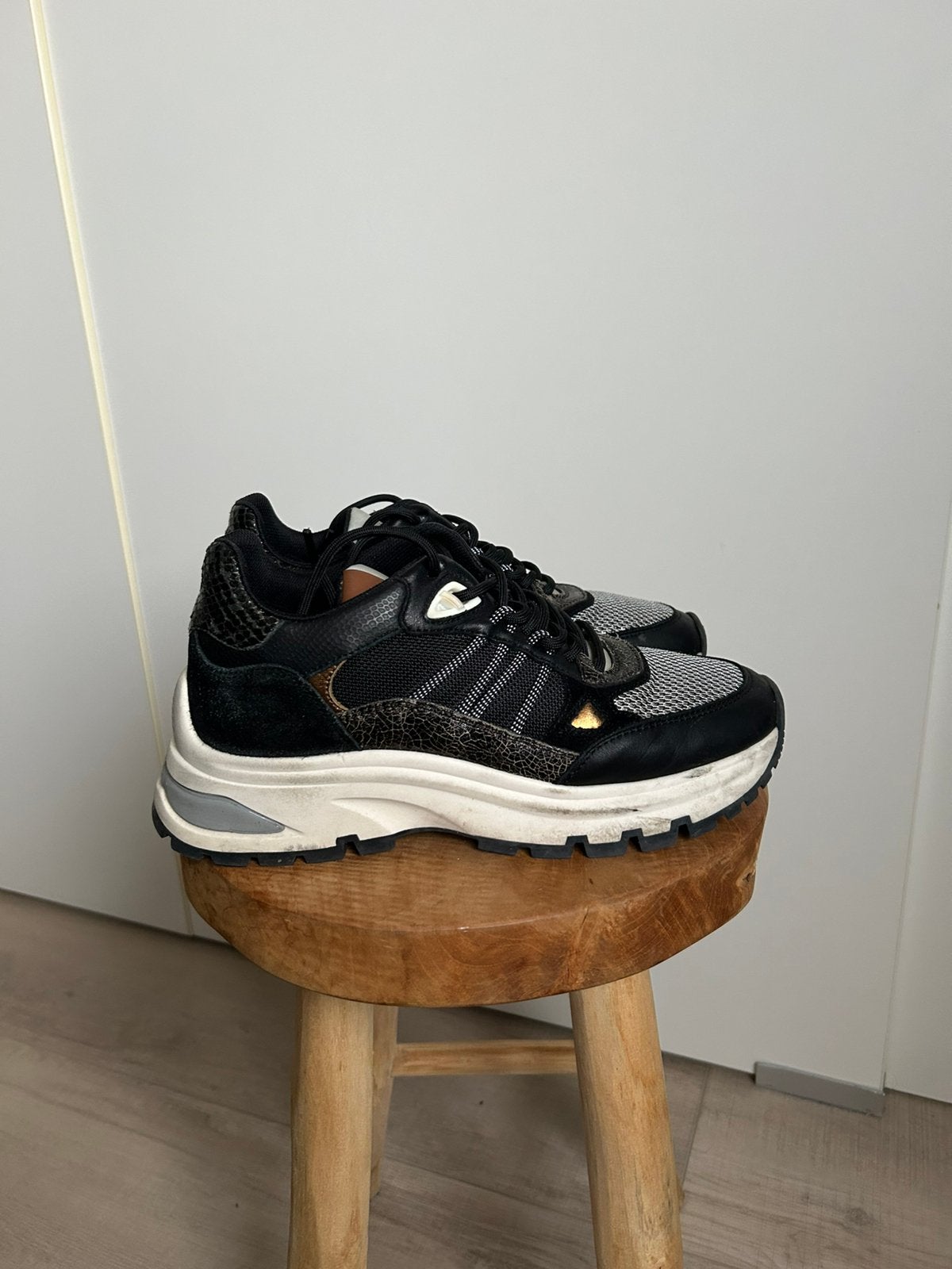 Sneakers Via Vai, Zwart, Ophalen of Verzenden, Sneakers of Gympen, Zo goed als nieuw