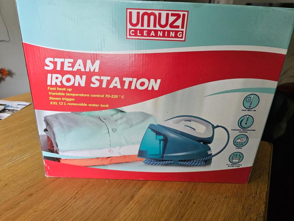 UMUZI Stoomstrijkstation - Snel opwarmend, 1.2L watertank, Ophalen of Verzenden, Nieuw, Strijkijzer met snoer