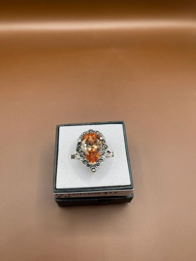 Zultaniet ring maat 14, Sieraden, Tassen en Uiterlijk, Ringen, Nieuw, Oranje, Ophalen of Verzenden, Kleiner dan 17