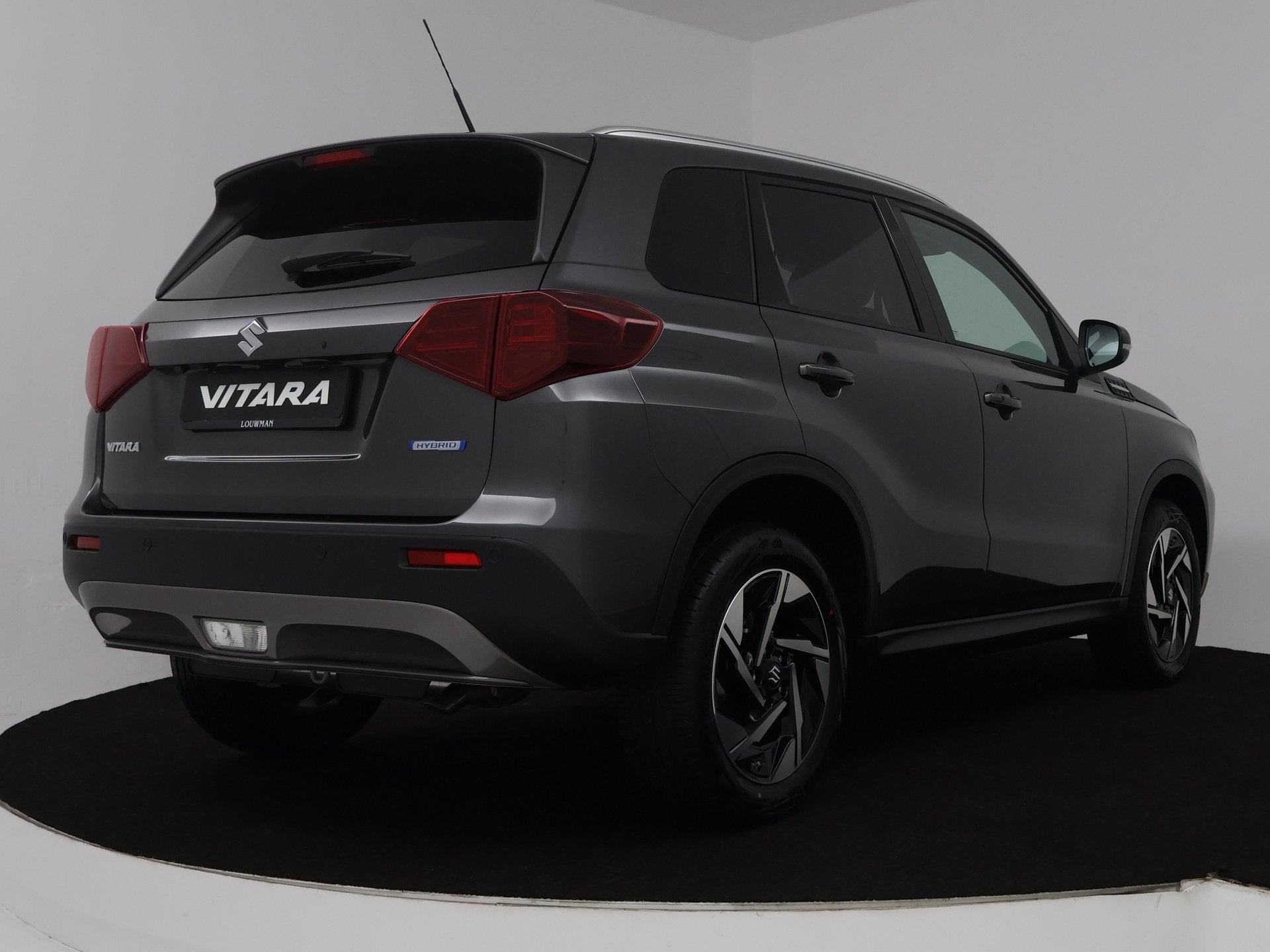 Suzuki Vitara 1.4 Boosterjet Smart Hybrid Style *NIEUW* | Di, Auto's, Voorwielaandrijving, Stof, Zwart, 4 cilinders