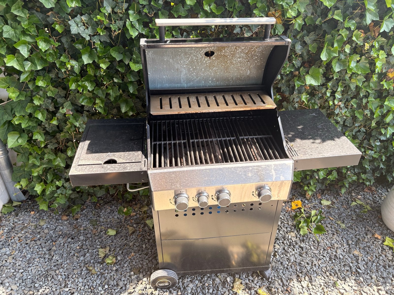 BBQ Central Park gasbarbecue met zijbrander, Ophalen, Gebruikt