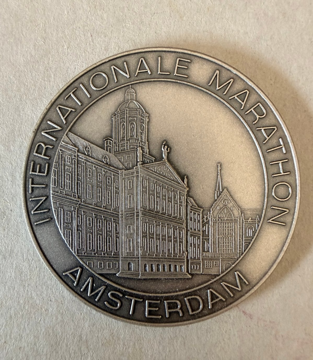 Adidas Marathon Medaille 1984 Amsterdam, Verzenden, Overige materialen, Nederland