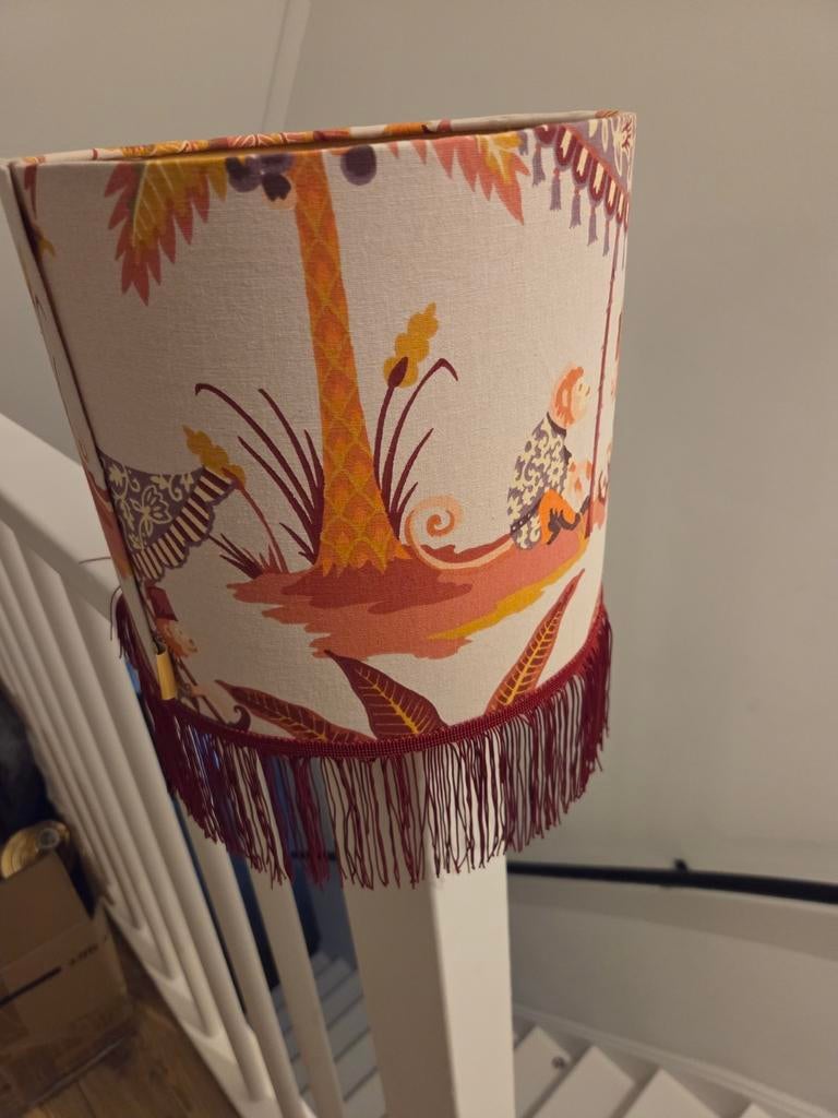 Unieke lampenkap met apenprint en franjes, Huis en Inrichting, Lampen | Lampenkappen, 25 tot 50 cm, Rond, Nieuw, Ophalen of Verzenden