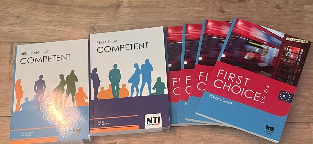 NTI Studieboeken Nederlands, Rekenen en Engels, Ophalen, Nieuw, MBO