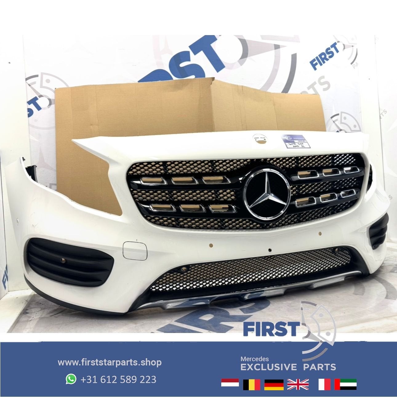 W156 BUMPER GLA FACELIFT AMG VOORBUMPER X156 ZWART WIT GRIJS, Gebruikt, -, Voor, Ophalen of Verzenden