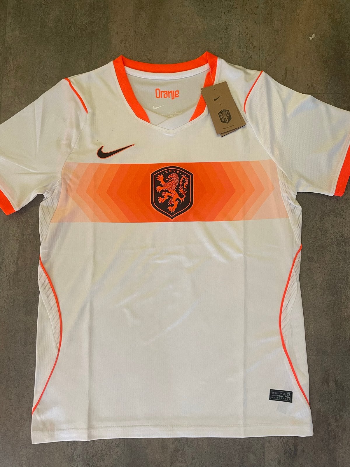 Nederlands elftal uit tenue maat 128, Kinderen en Baby's, Ophalen of Verzenden, Nieuw, Jongen of Meisje, Sport- of Zwemkleding