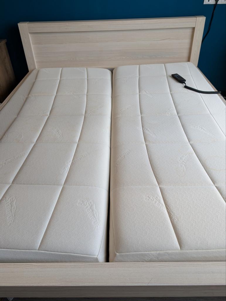 Tweepersoonsbed 160x200 met elektrische lattenbodem, Huis en Inrichting, Slaapkamer | Bedden, Ophalen, Gebruikt, Tweepersoons