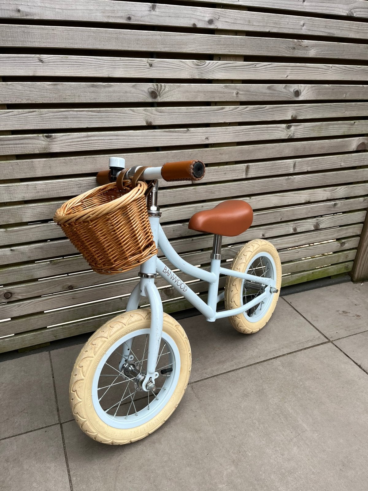Banwood loopfiets, Fietsen en Brommers, Fietsen | Kinderfietsjes, Ophalen, Zo goed als nieuw, Minder dan 16 inch