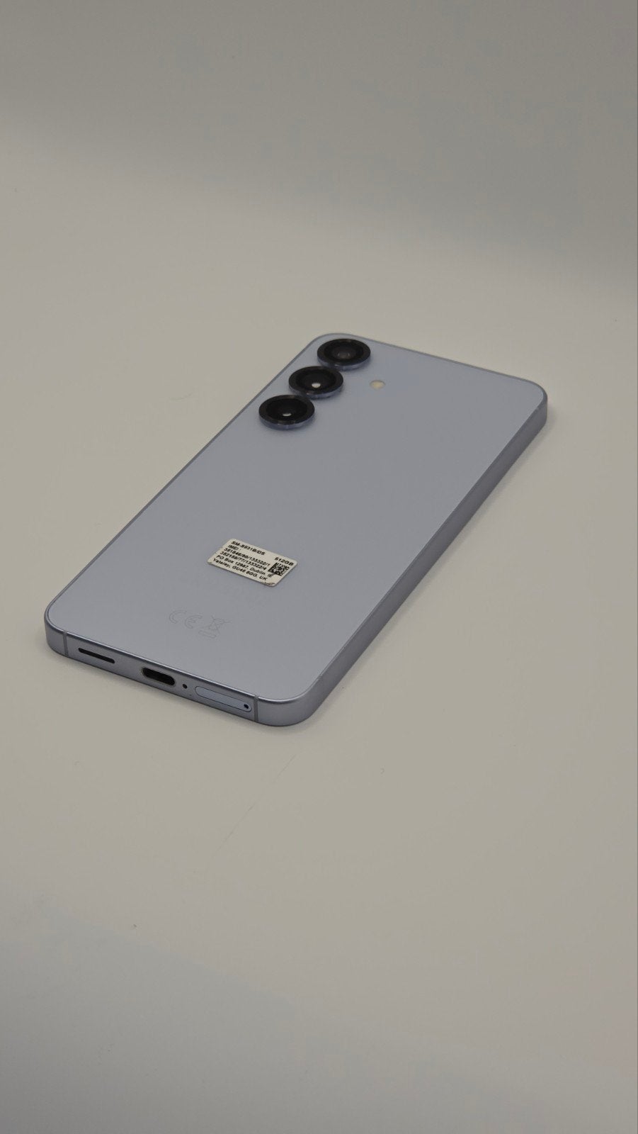 Foto 3 van Samsung Galaxy S25 512GB - Topconditie + Mouse Case