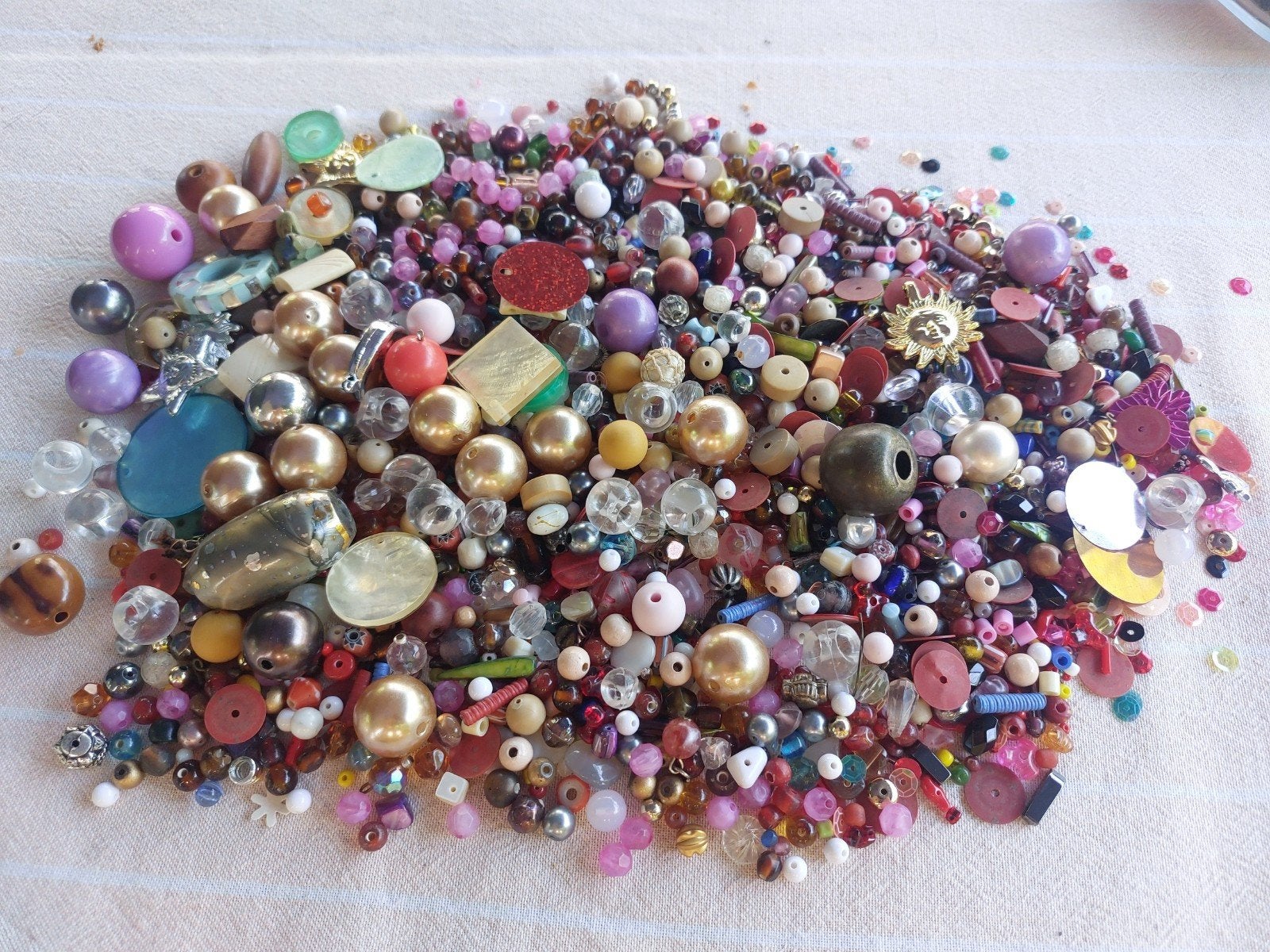 Grote mix knutselkralen, Hobby en Vrije tijd, Kralen en Sieraden maken, Ophalen, Gebruikt, Kraal, .