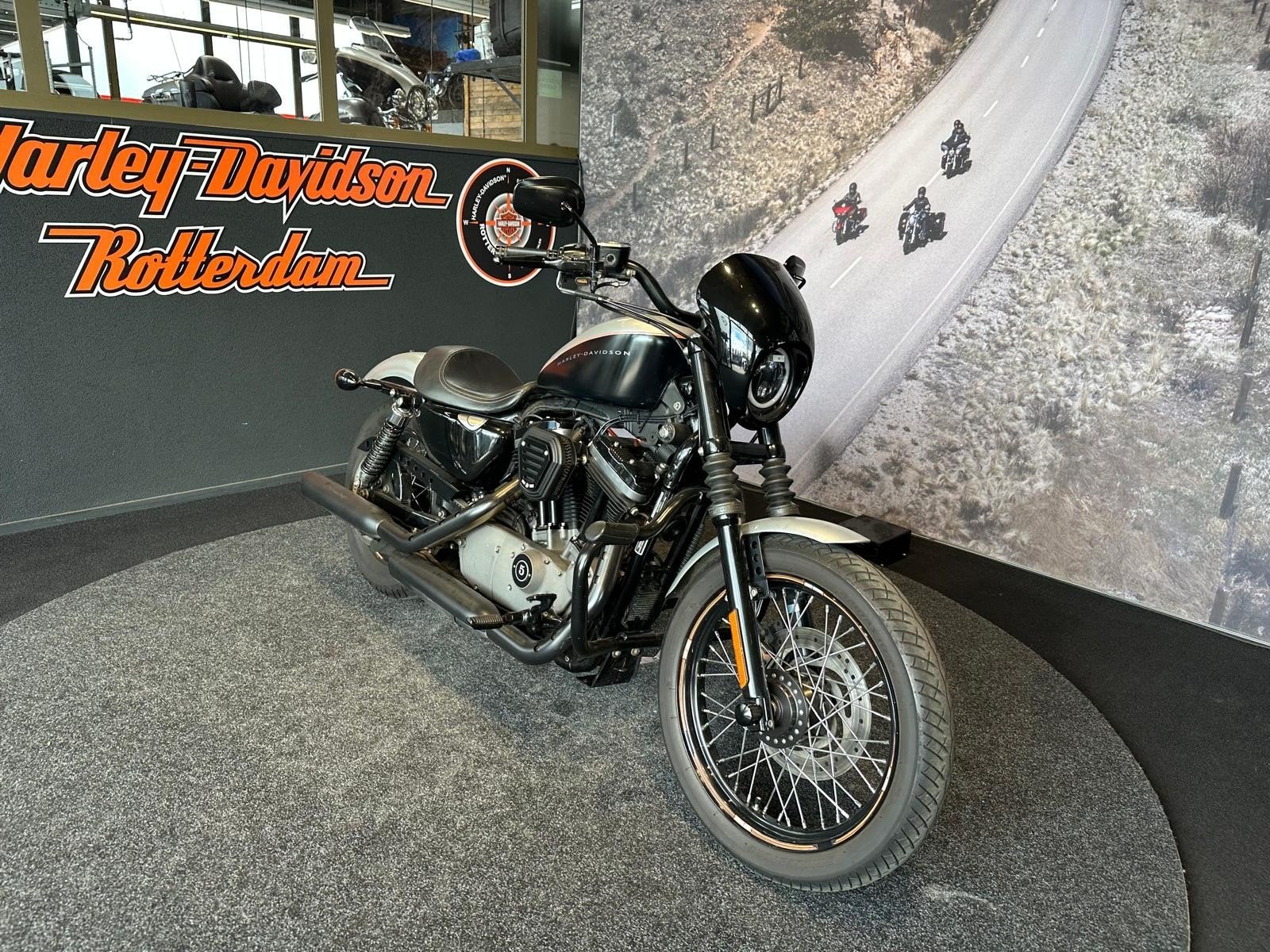 Harley-Davidson XL1200N Nightster (bj 2009), Laan van Vredenoord 33
2289 DA  RIJSWIJK, NL, Bedrijf, Overig, Sales@harleydavidsonrotterdam.nl