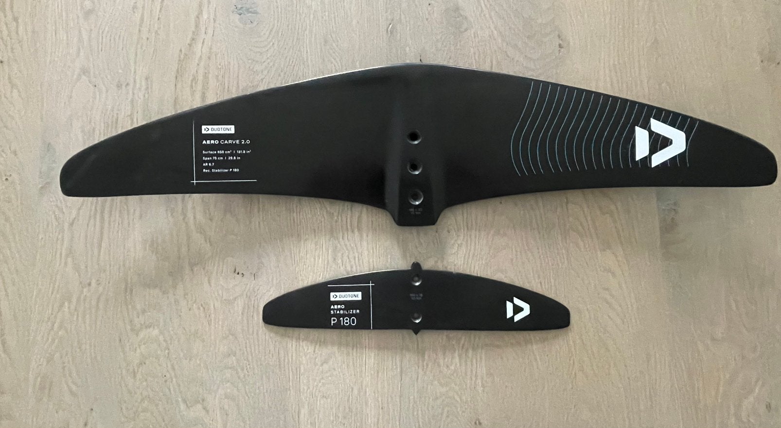 Duotone Aero Carve 2.0 850 & Stabilizer P180, Watersport en Boten, Ophalen of Verzenden, Zo goed als nieuw