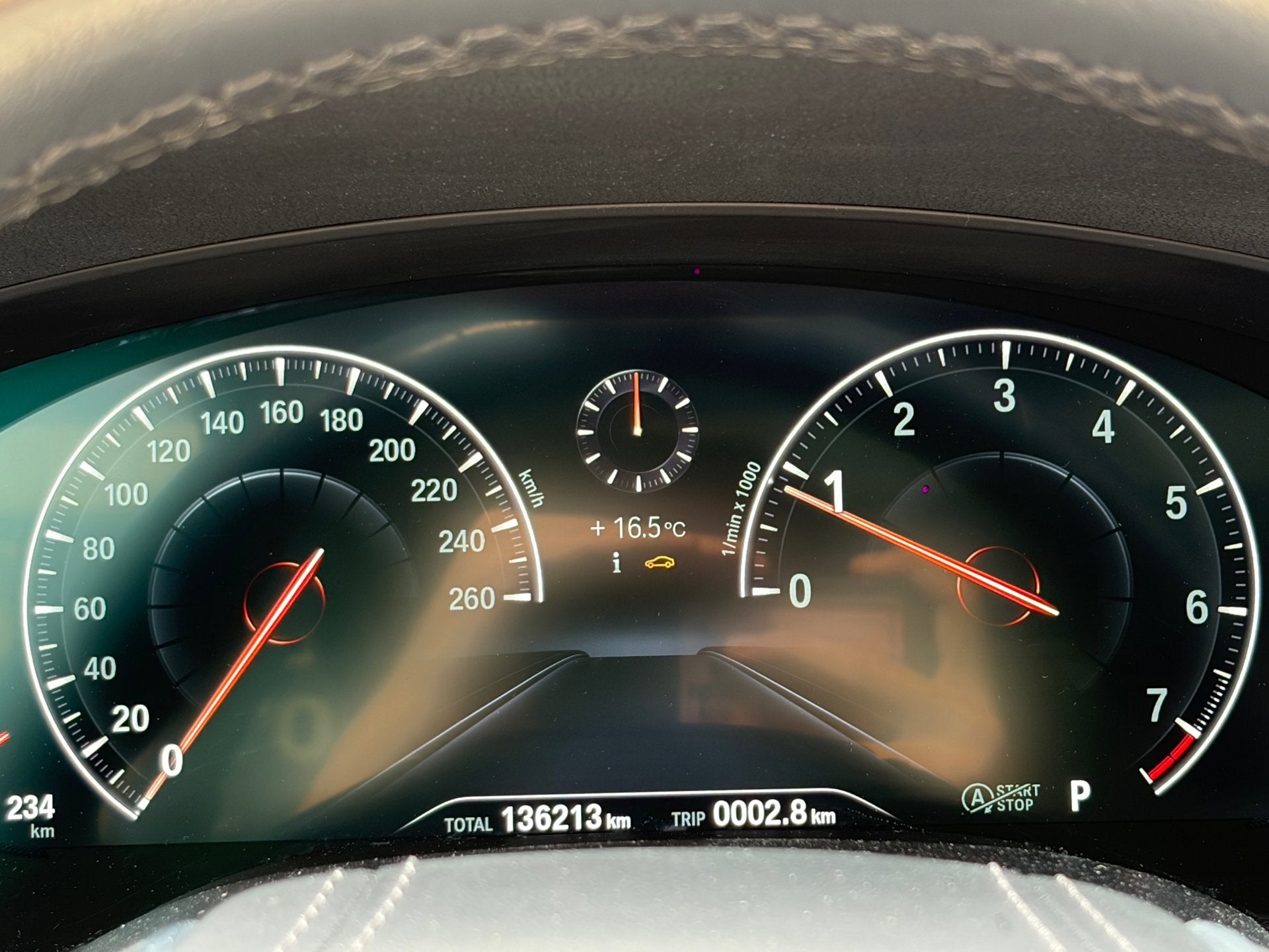 Foto 15 van BMW 5-serie Touring 520i High Executive Edition,Panoramadak,