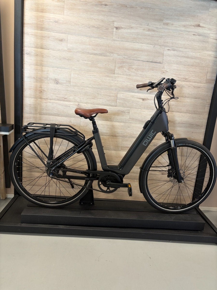 QWIC Mira Tour Dames Jet Black M 48cm, Fietsen en Brommers, Ophalen, Qwic, Gebruikt, -