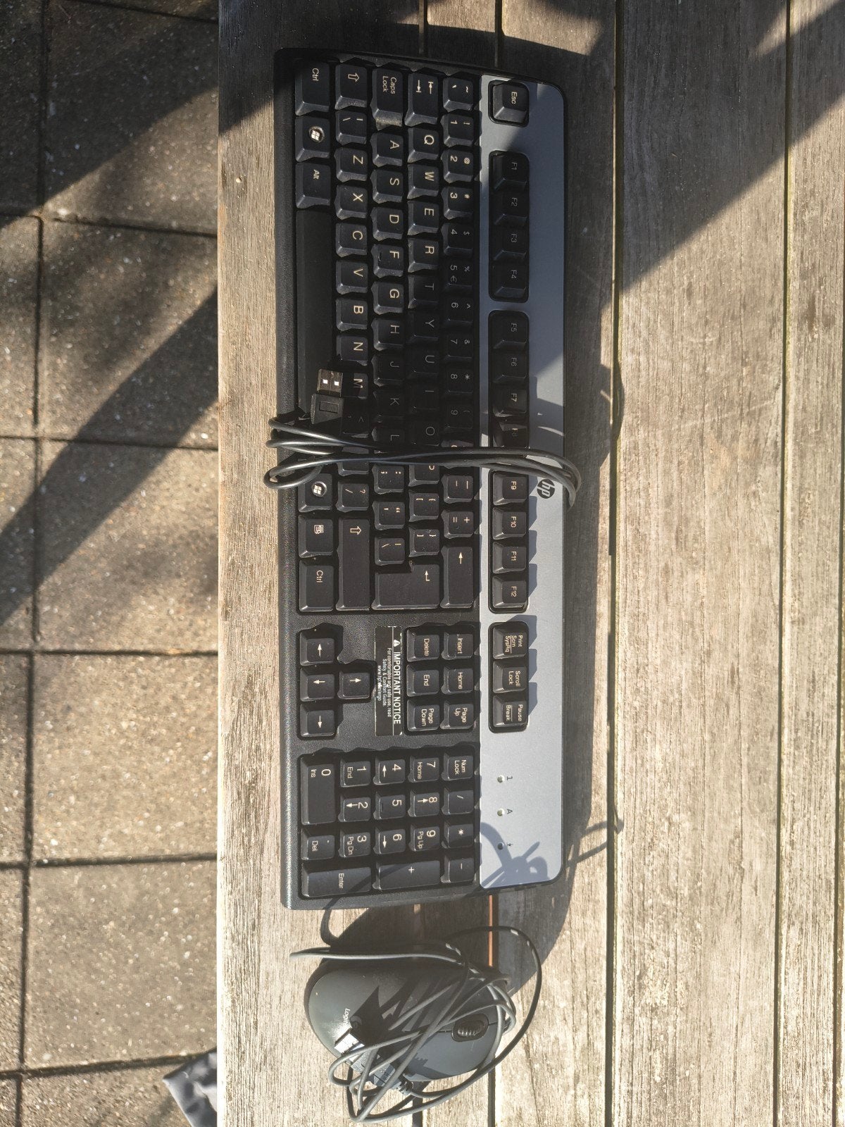 HP keyboard en logitech muis M100, Hp, Gebruikt, Ophalen of Verzenden, Qwerty