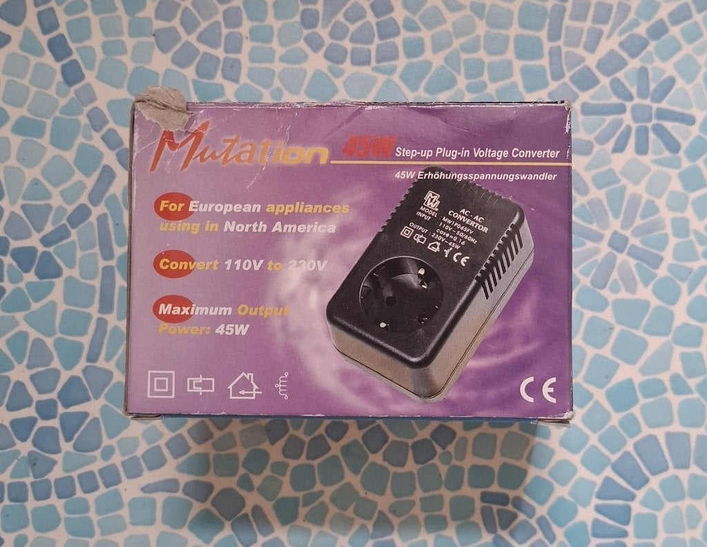 Omvormer / Convertor 110V / 230V  45W, Opladen Mobiel, Ophalen of Verzenden, Zo goed als nieuw, Omvormer