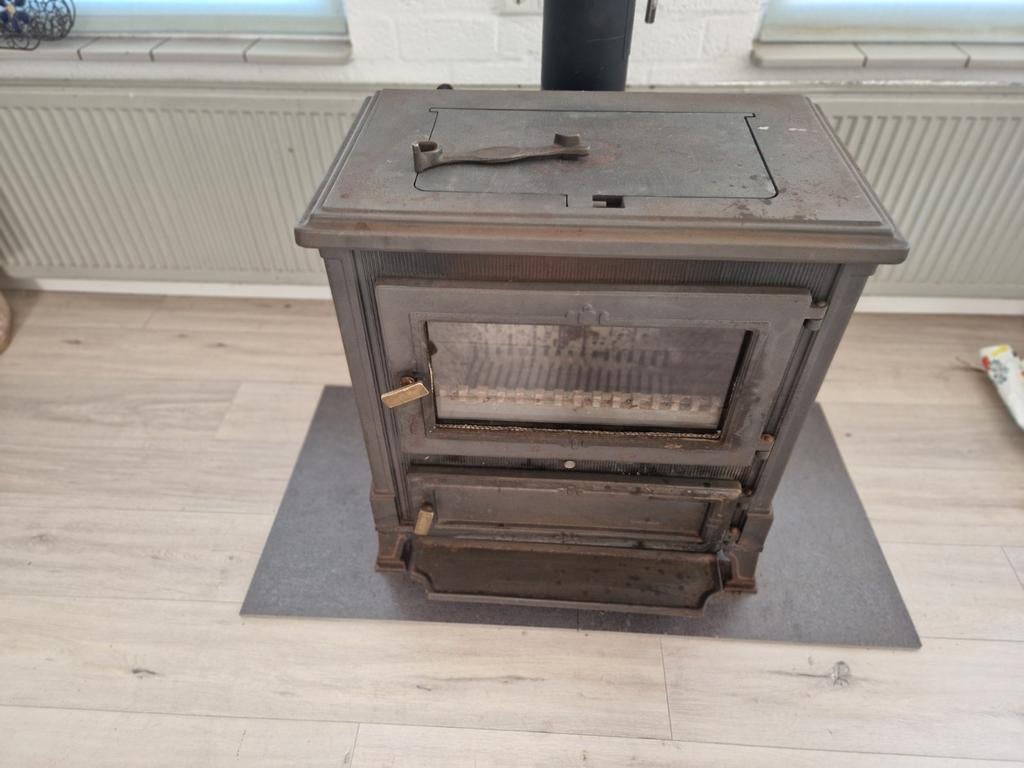 Helex / Saey Hannover Gietijzeren Houtkachel, Huis en Inrichting, Kachels, Ophalen, Gebruikt, Hout, Houtkachel