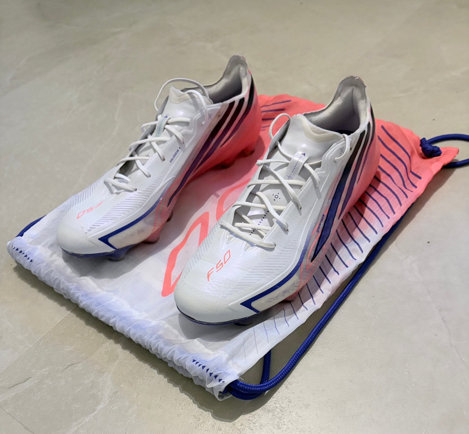 Adidas F50 hyperfast elite 44 1/2, Maat S, Ophalen of Verzenden, Zo goed als nieuw, Schoenen