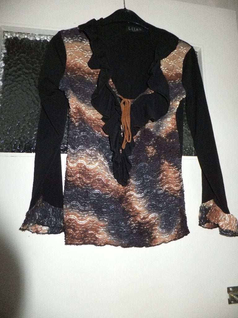 Mooie, Ibiza boho top met ruches 36 / 38, rekt mee ZGAN., Verzenden, Zwart, Zo goed als nieuw, Lange mouw