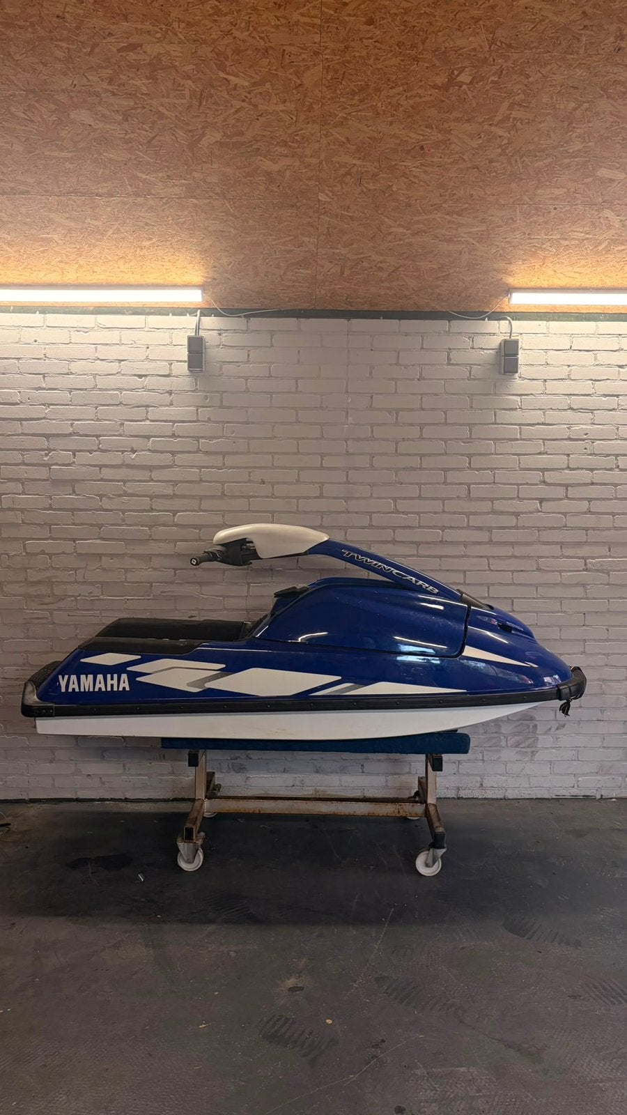 Laatste dag.  Korting. yamaha superjet 701 boot trailer, Watersport en Boten, Ophalen of Verzenden, Zo goed als nieuw, Benzine