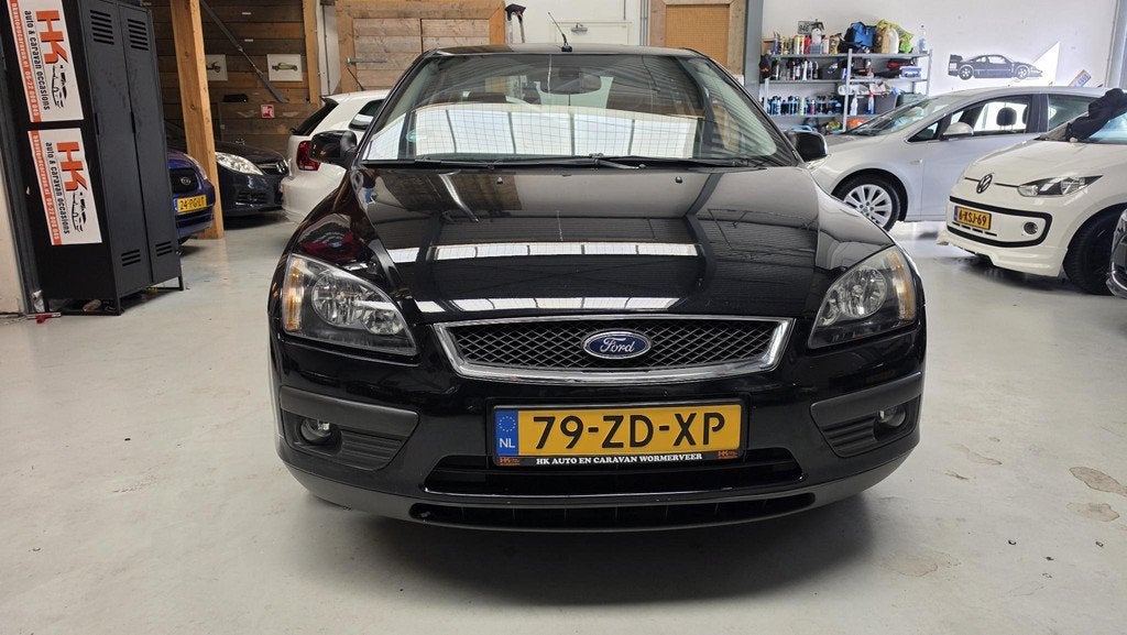 Ford Focus 1.6-16V Futura Leer, LMV, Open Dak, Clima, Navi,, Auto's, 1596 cc, 4 cilinders, 635 kg, Zwart