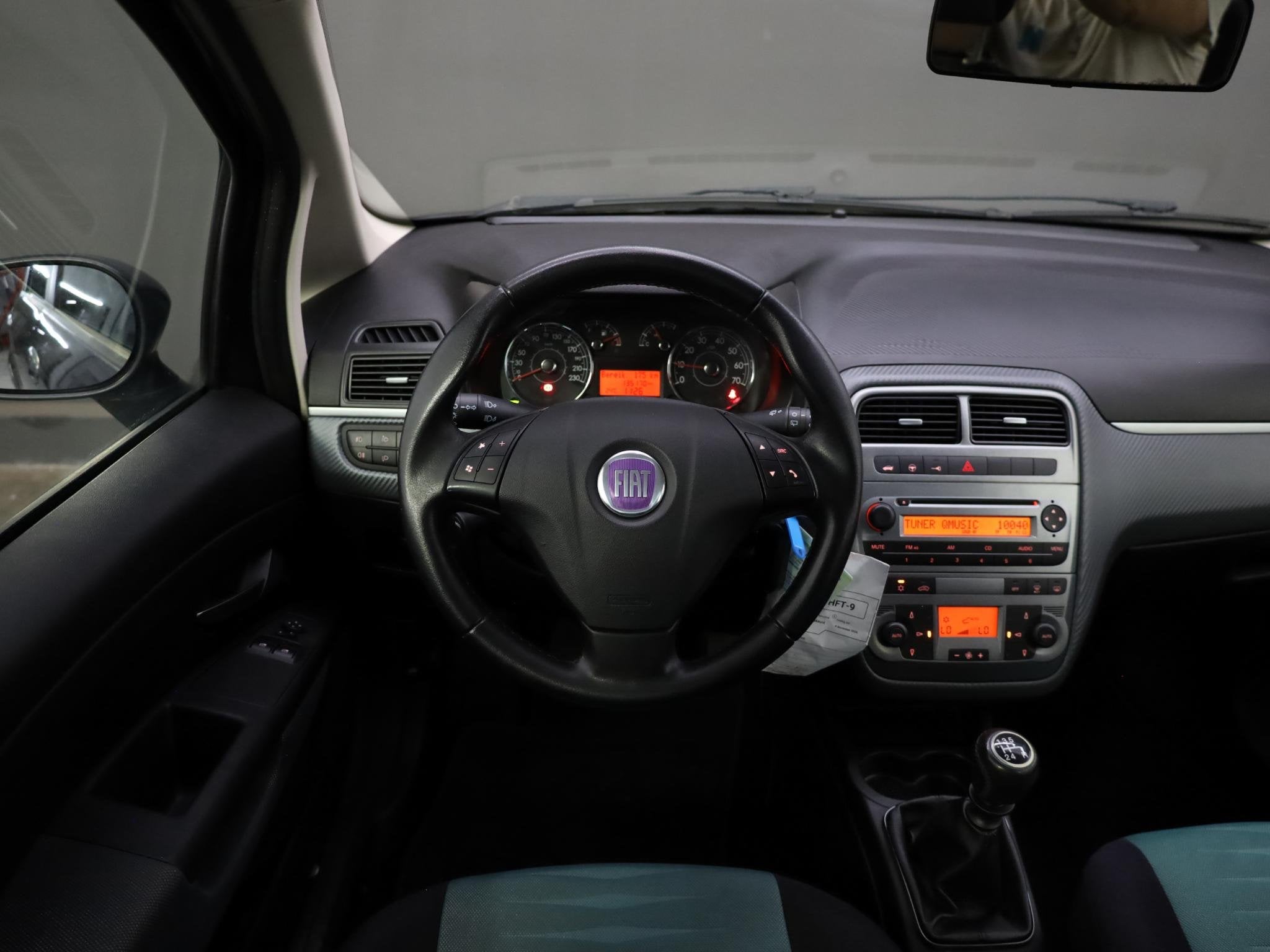 Fiat Grande Punto 1.4 Edizione Prima | Trekhaak | Airco, Voorwielaandrijving, Stof, 4 cilinders, 400 kg