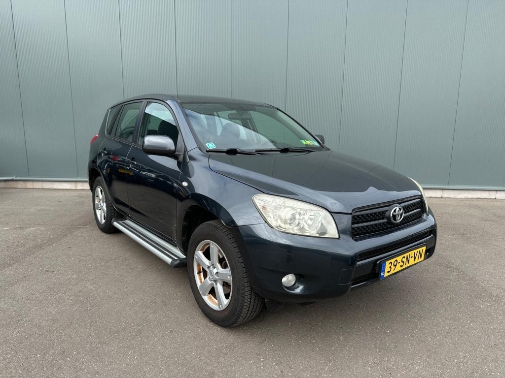 Toyota RAV4 2.0 VVTi Linea Sol 4WD | AIRCO | NAP !, Auto's, Toyota, 1998 cc, 1440 kg, 4 cilinders, 2000 kg