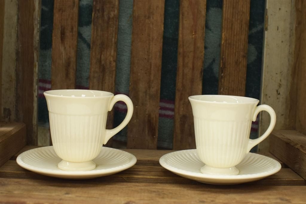 4 delig Wedgwood porseleinen kop en schotel 44387