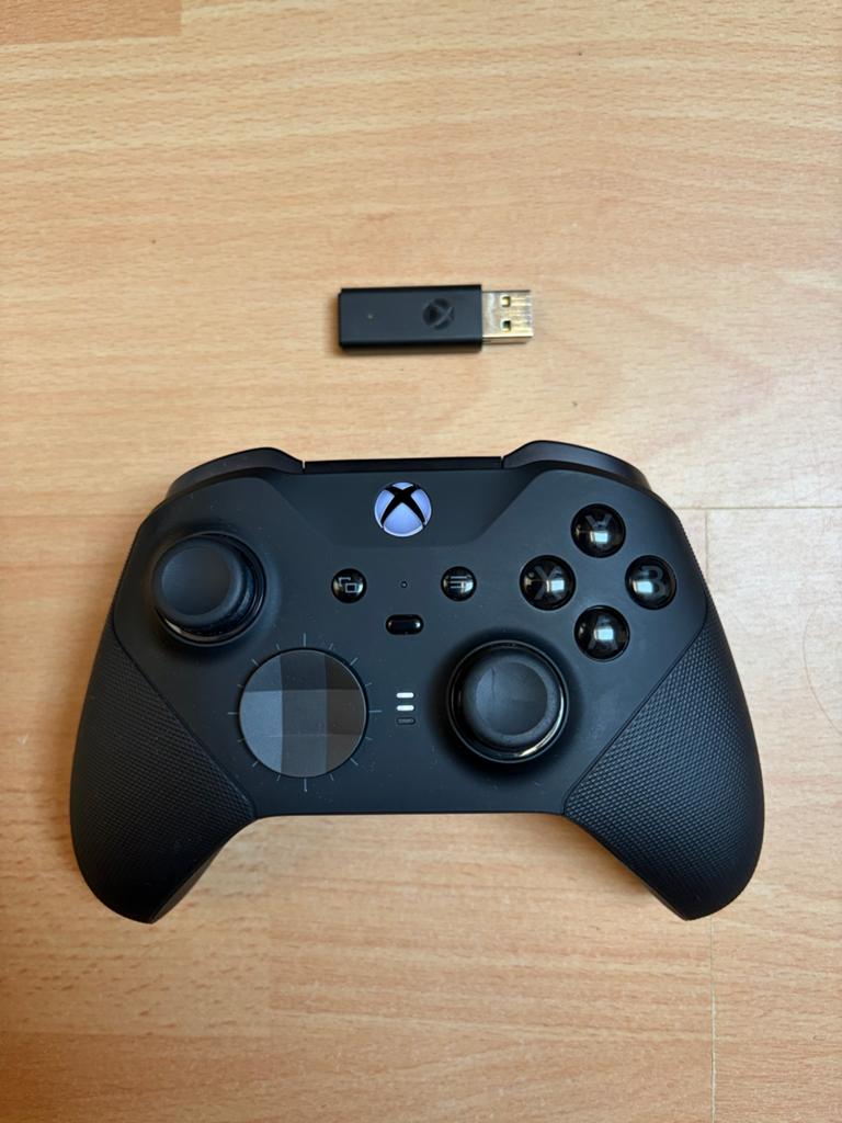 Xbox Elite Series 2 Controller met Draadloze Adapter voor PC, Spelcomputers en Games, Spelcomputers | Xbox | Accessoires, Ophalen of Verzenden