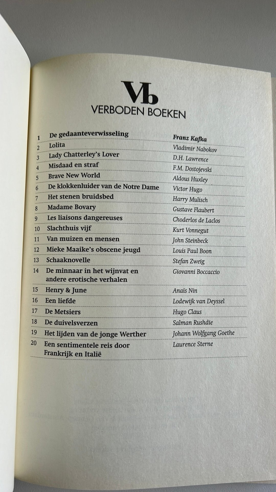 De Gedaanteverwisseling - Franz Kafka (de Volkskrant), Boeken, Ophalen of Verzenden, Zo goed als nieuw, Nederland