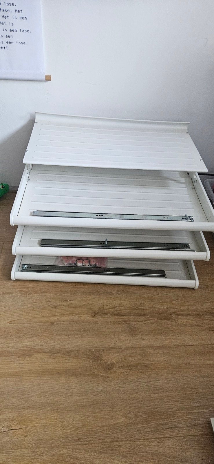 3x Uittrekbare Komplement schoenenlade Ikea (75x58), Ophalen, Zo goed als nieuw