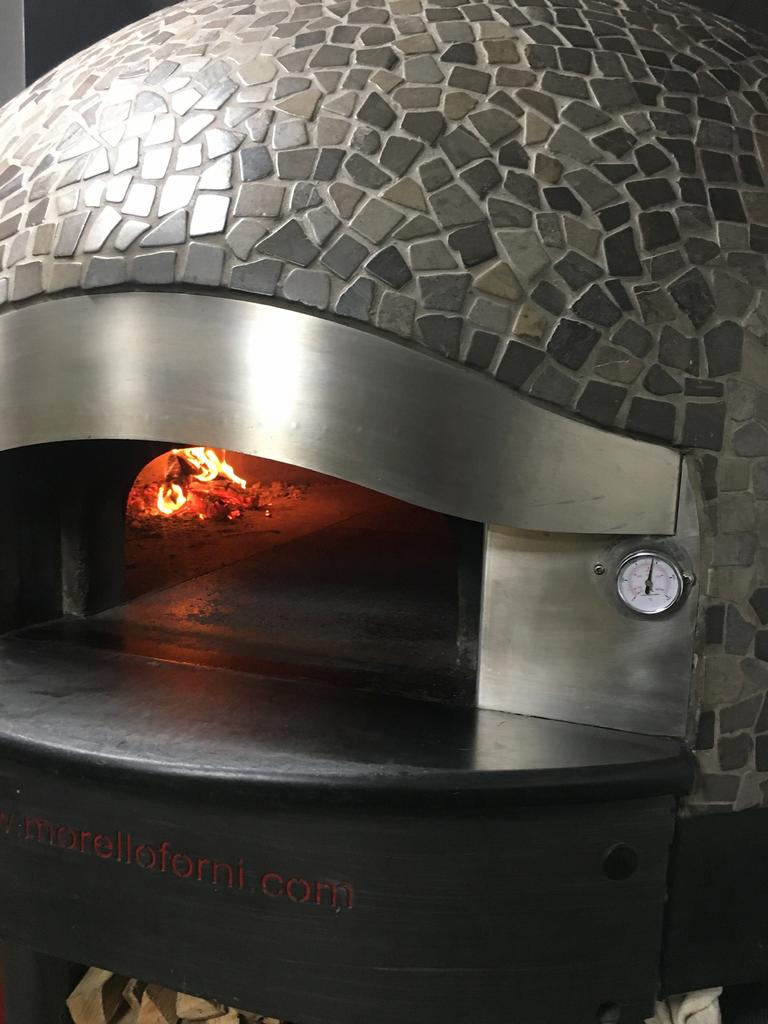 Unieke kans: Pizzeria met houtoven te koop, Zakelijke goederen, Exploitaties en Overnames