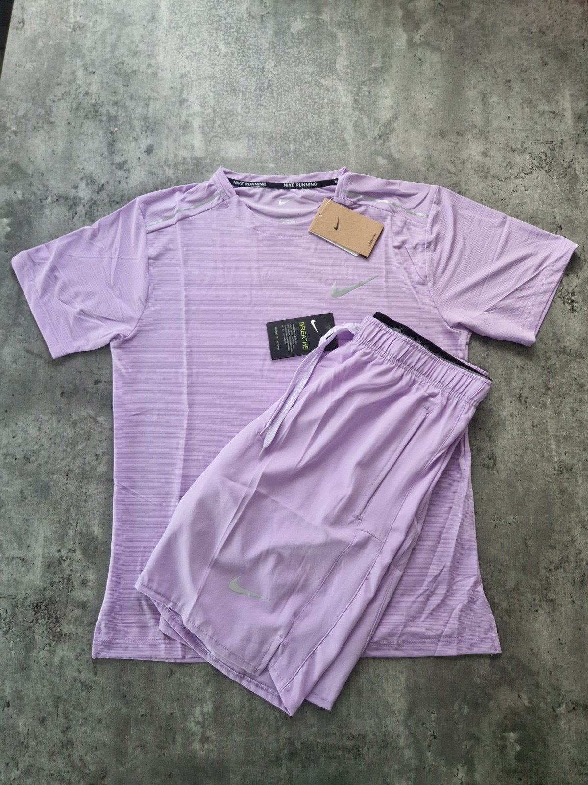 Nike hardloopset paars - Maat L (valt als M), Maat 48/50 (M), Paars, Nike, Nieuw