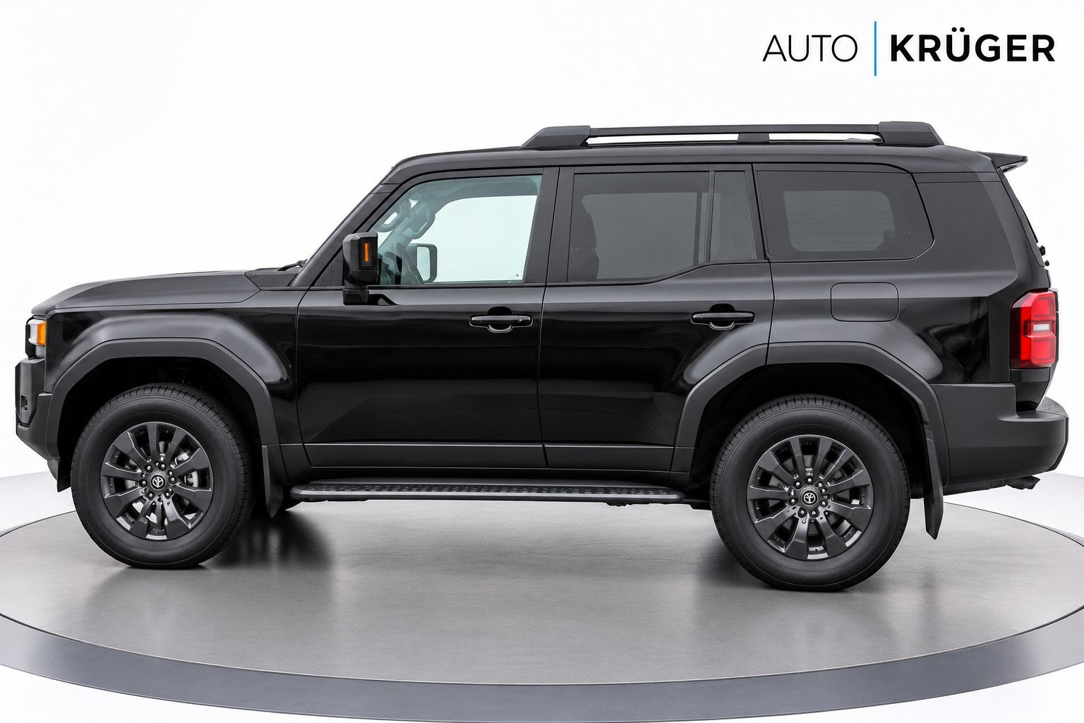 Toyota Land Cruiser 2.8 D-4D Executive GRIJS/BTW/TREKHAAK, Auto's, Automaat, Dealer onderhouden, 4 cilinders, Zwart
