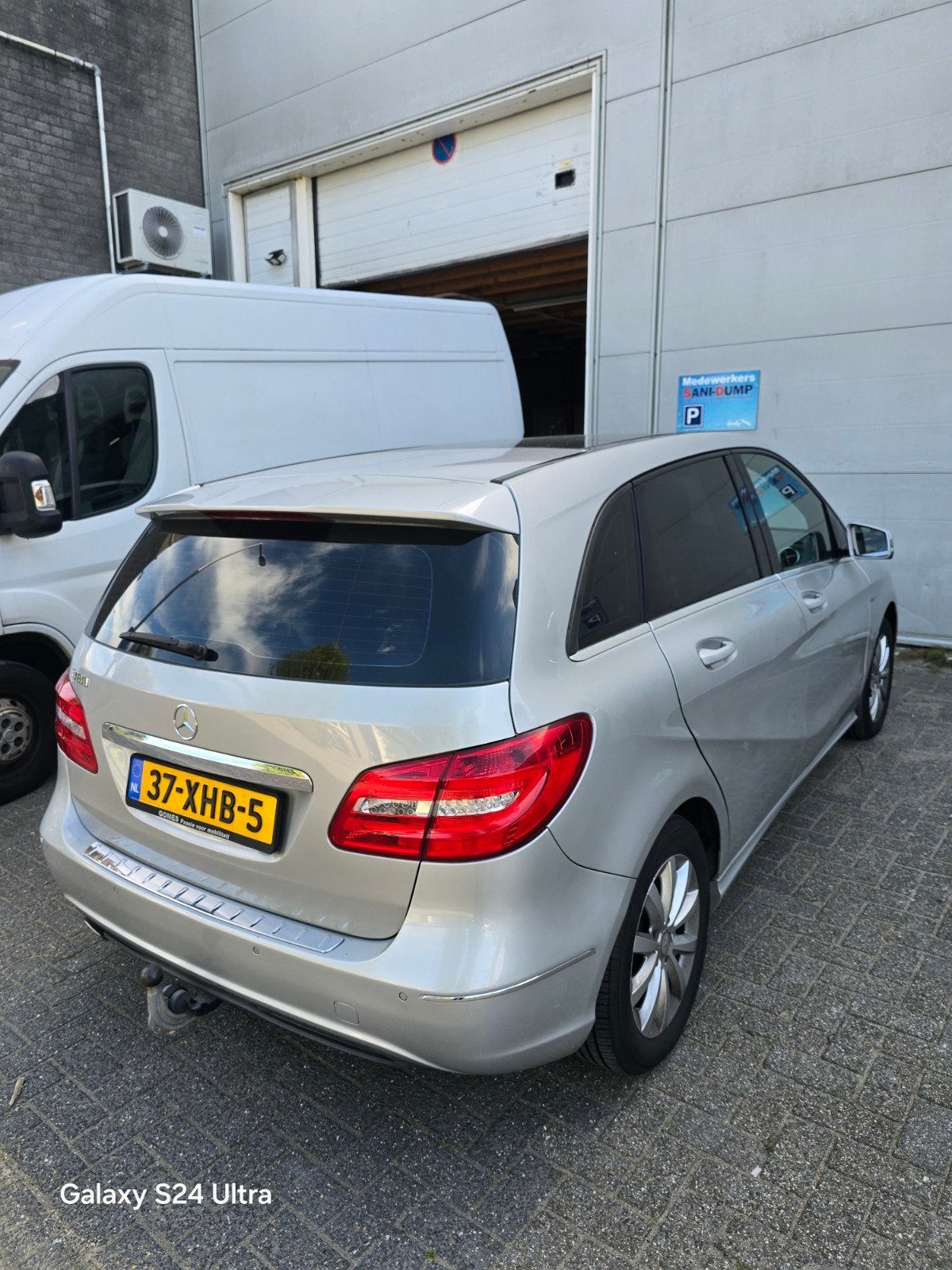 Mercedes-Benz B-Klasse 1.6 B180 5DRS Blue EFF 2012 Grijs, Voorwielaandrijving, Stof, 1295 kg, 4 cilinders