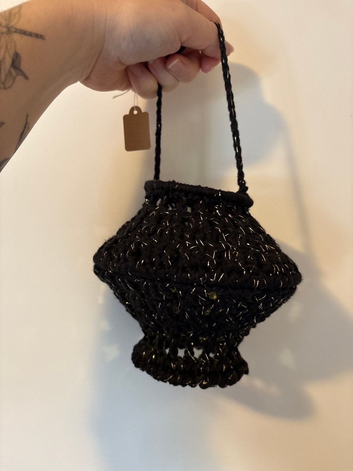 Gehaakte lampion zwart goud glitter - Kerst decoratie, Diversen, Ophalen of Verzenden, Nieuw