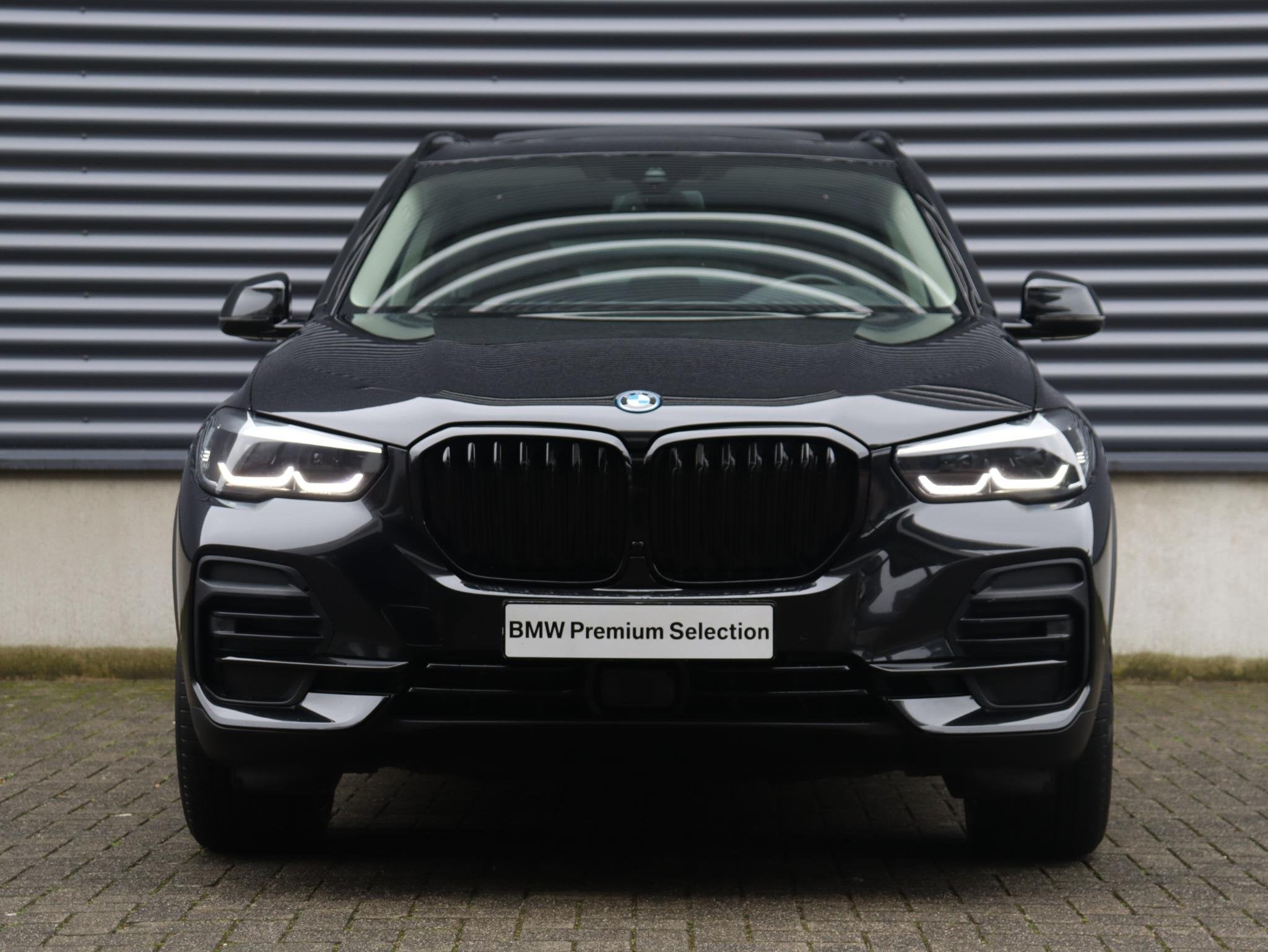 BMW X5 xDrive45e | High Executive | Panodak | Adaptive Cruis, Stof, Gebruikt, 394 pk, Met garantie (alle)