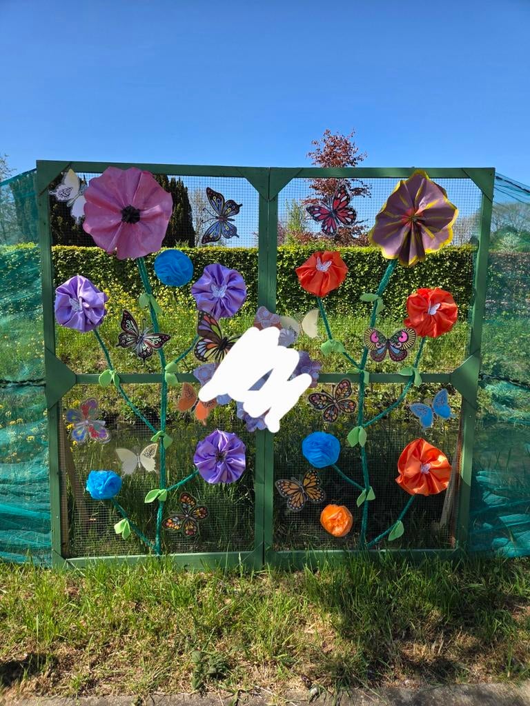 Bloemen- en vlinderrekken voor straat- of buurtversiering, Ophalen, Gebruikt, Meerkleurig, Textiel