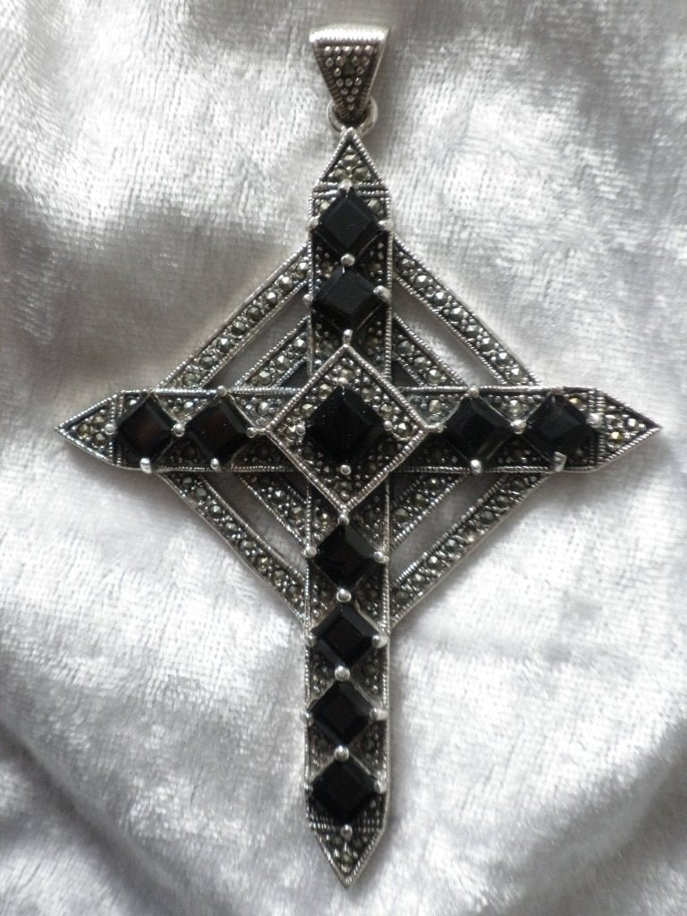 Mooi Groot Zilveren Art Deco Kruis met Zwarte Onix en Marke, Verzenden, Zilver, Hanger, Met edelsteen