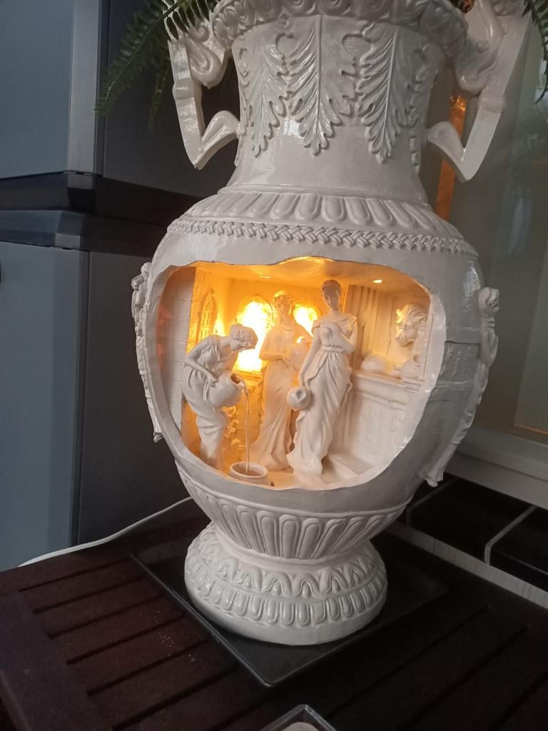 Grieks/Romeinse Waterfontein in pot, Ophalen, Gebruikt, Hardsteen, Waterornament