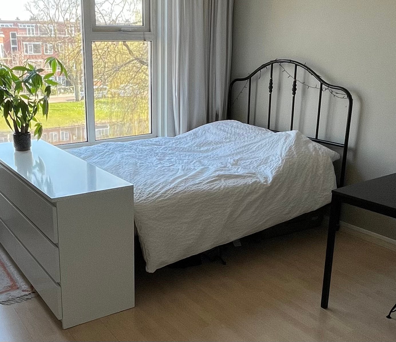 IKEA Sagstua zwart bedframe 140x200, Huis en Inrichting, Ophalen, Gebruikt, Zwart, Tweepersoons