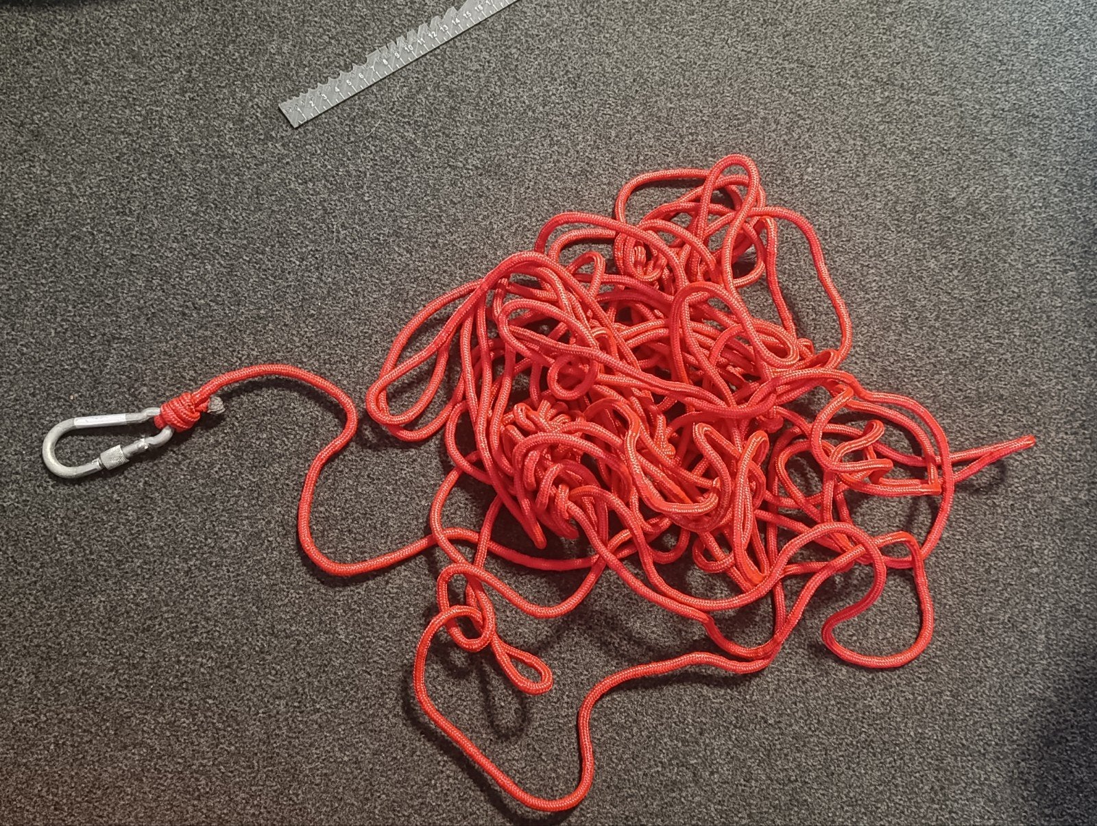 20 meter rood touw voor magneetvissen met karabijnhaak, Hobby en Vrije tijd, Overige Hobby en Vrije tijd, Ophalen of Verzenden