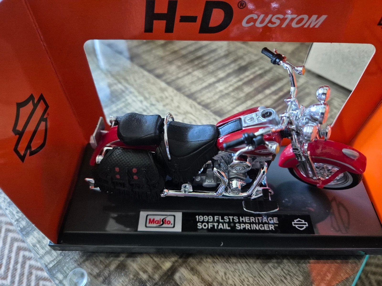 Harley Davidson Custom Schaal 1:18 nieuw in doos!, Ophalen of Verzenden, Nieuw, Motor, Maisto