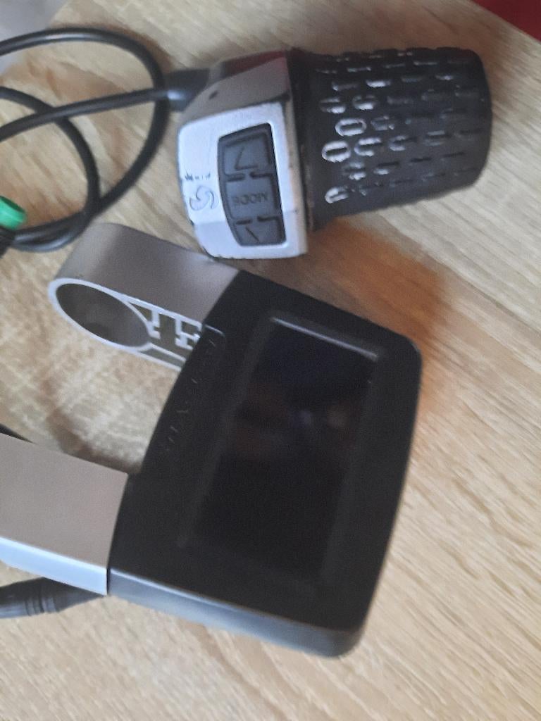 Batavus display met stuurbediening., Fietsen en Brommers, Fietsaccessoires | Fietscomputers, Ophalen of Verzenden, Gebruikt
