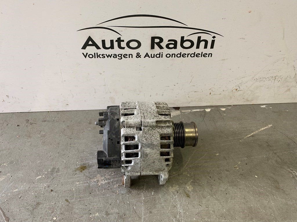 Volkswagen Audi Seat Skoda dynamo 04C903021A, Gebruikt, -, -, Ophalen of Verzenden