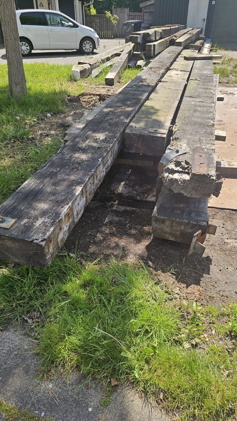 Mooie hardhouten meerpalen, Ophalen, Biels, 200 cm of meer, Zo goed als nieuw