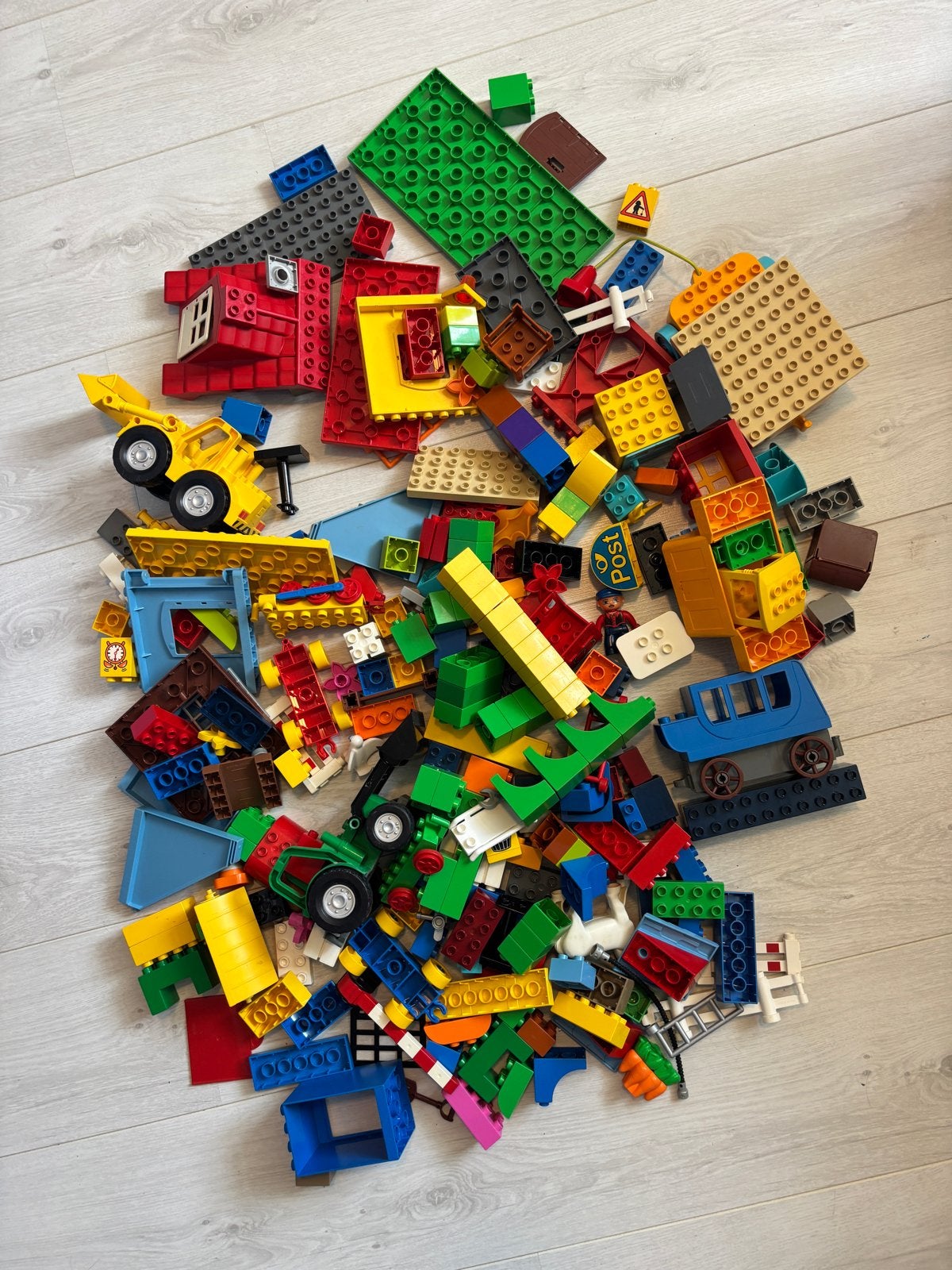 Grote partij Duplo blokken en onderdelen, Inclusief minifiguren, Gebruikt, Ophalen of Verzenden, Duplo