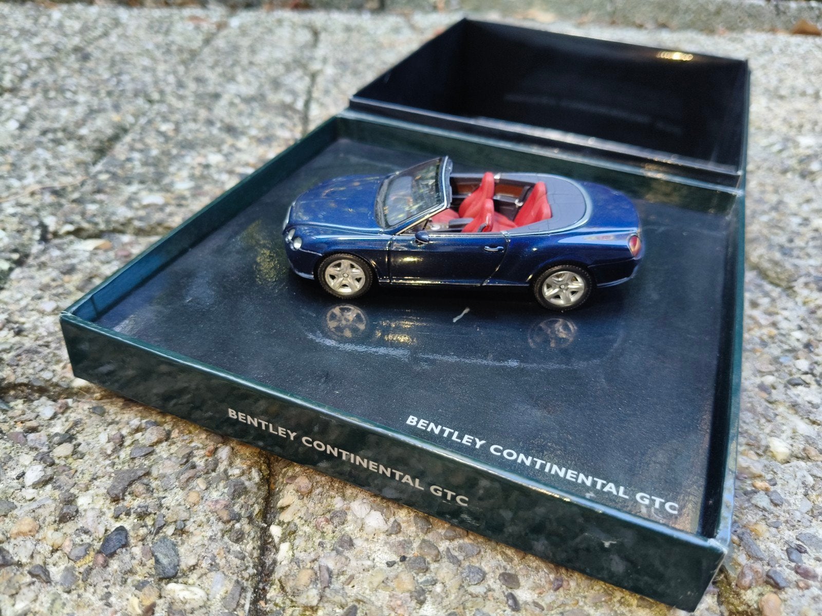 bentley continental gtc 1 op 43, Ophalen of Verzenden, Zo goed als nieuw, Auto, Overige merken