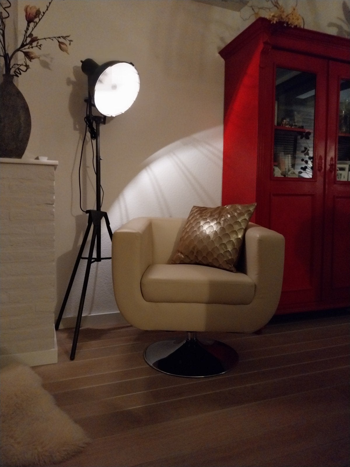 Moderne draaibare fauteuil ( evt. 2 stuks), Huis en Inrichting, Ophalen, Minder dan 75 cm, 50 tot 75 cm