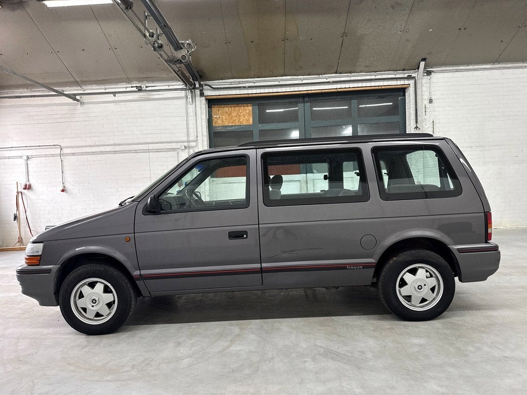 Chrysler Voyager 2.5 td SE, Auto's, Voorwielaandrijving, Gebruikt, 4 cilinders, 7 stoelen